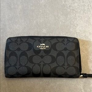 Coach Black Zip Wallet